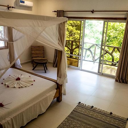 Hotel Frangi'Pwani à Paje Extérieur photo